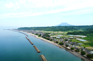 桜島を望む宮脇海岸