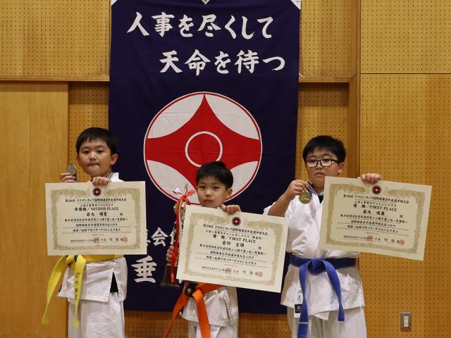 ワールド極真会館垂水道場生優秀な成績を収める