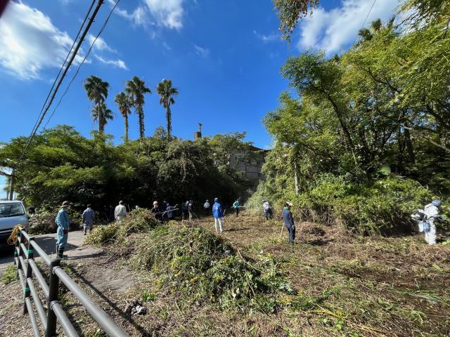 令和5年10月21日（土曜日）協和地区公民館事業「なぎさ荘跡地清掃活動」2